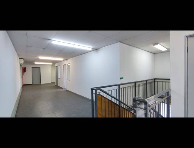 1,083M² WAREHOUSE TO LET IN SAMRAND BUSINESS PARK